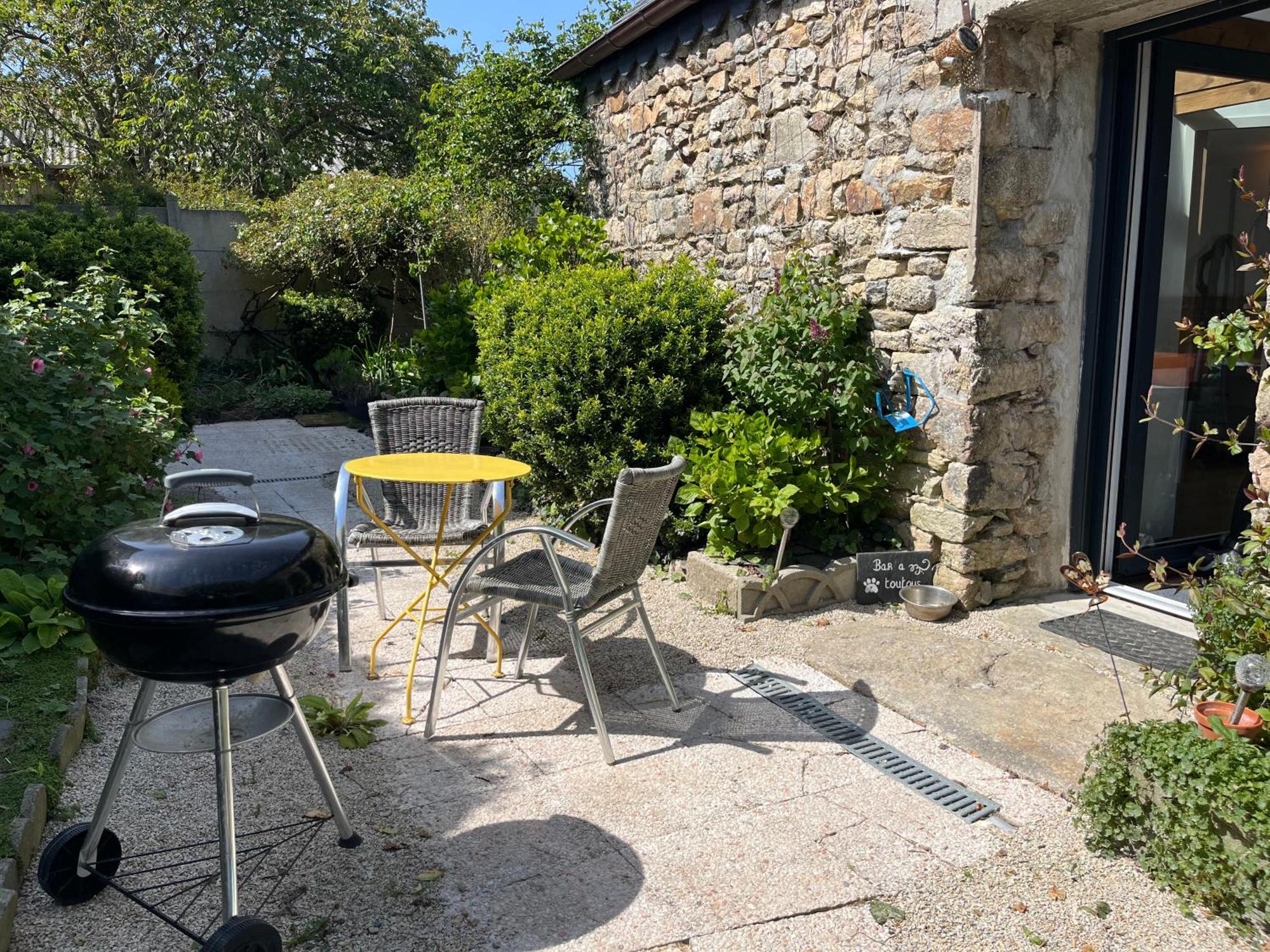 Vila La Grange De Marcel Saint-Pol-de-Léon Exteriér fotografie