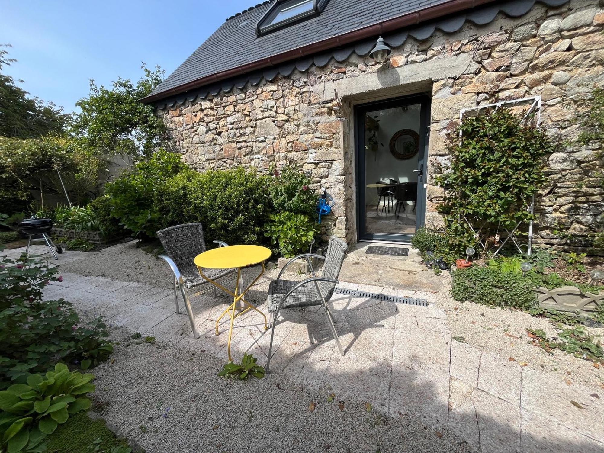 Vila La Grange De Marcel Saint-Pol-de-Léon Exteriér fotografie